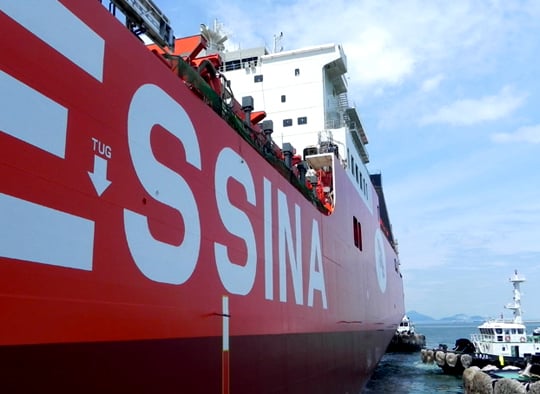 messina-ship-docked-in-port